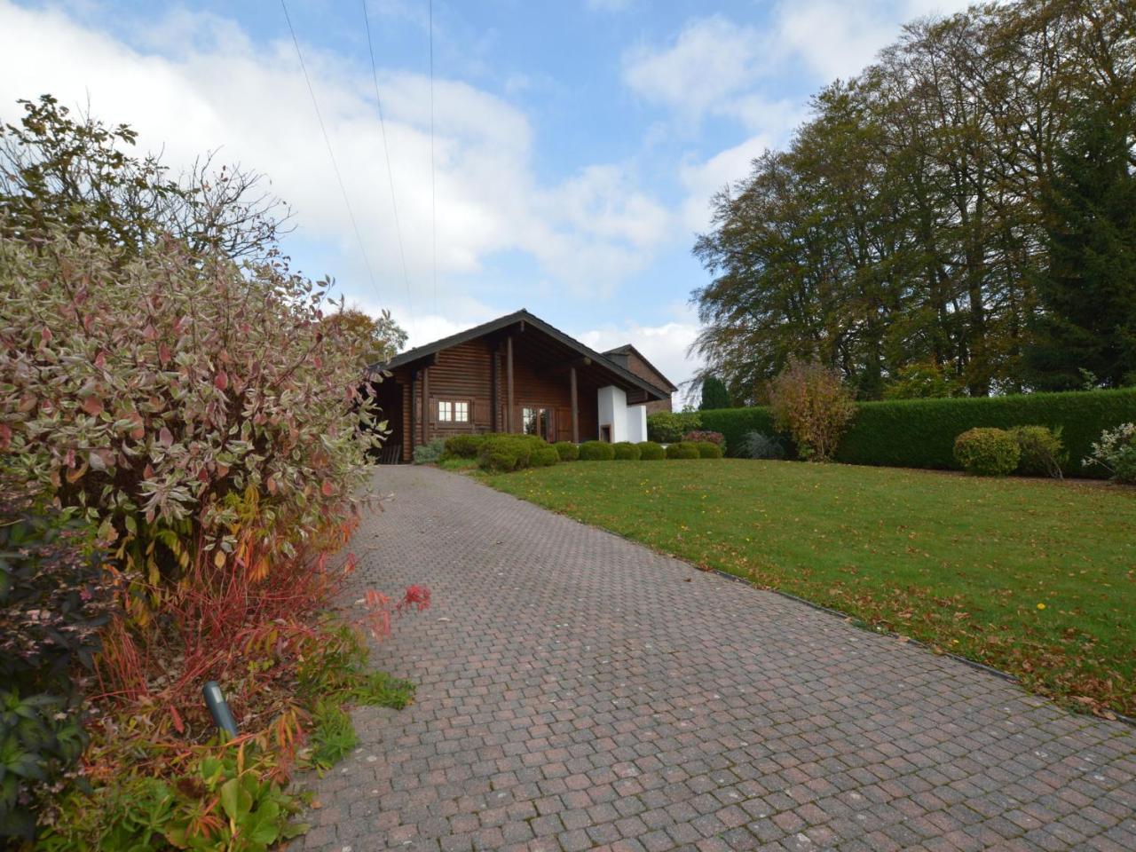 Charming Chalet With Private Garden In Stavelot Hockai Kültér fotó